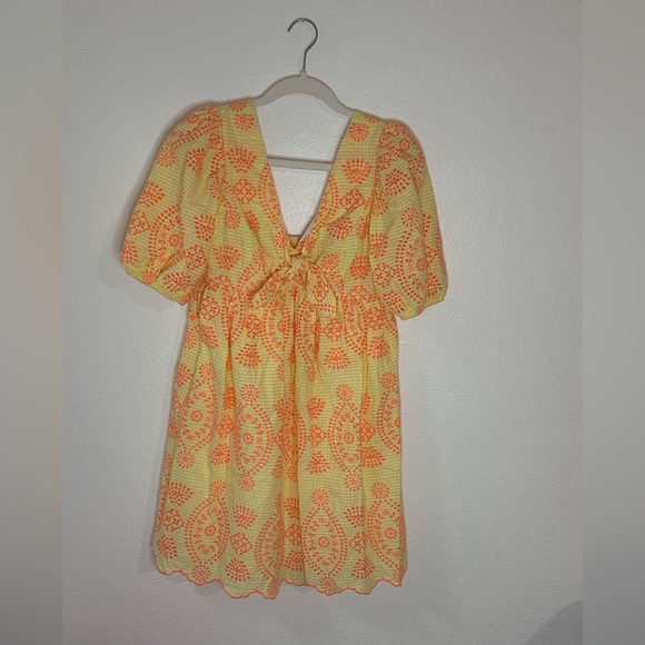 Lilly Pulitzer Dresses & Skirts - Darling Lilly Pulitzer Yellow and Orange Woman’s Dress Size 2